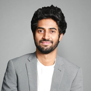 Associate Dubai - Fayez Najeeb